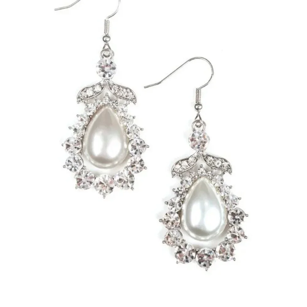 Paparazzi Jewelry Accessories - Award Winning Shimmer - White Earrings - Vintage